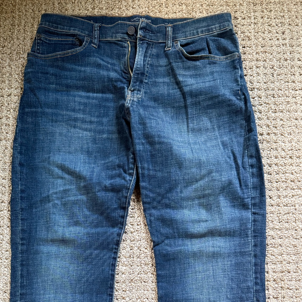 Lucky Brand 121 slim straight jeans 33x30